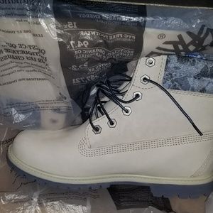 Women off white timberlands